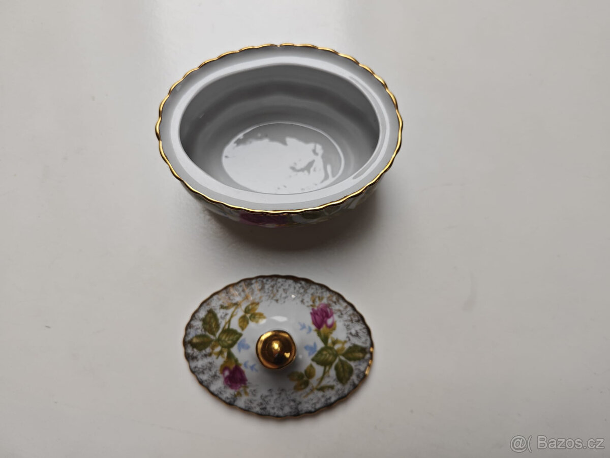 Porcelánová nádoba - 2