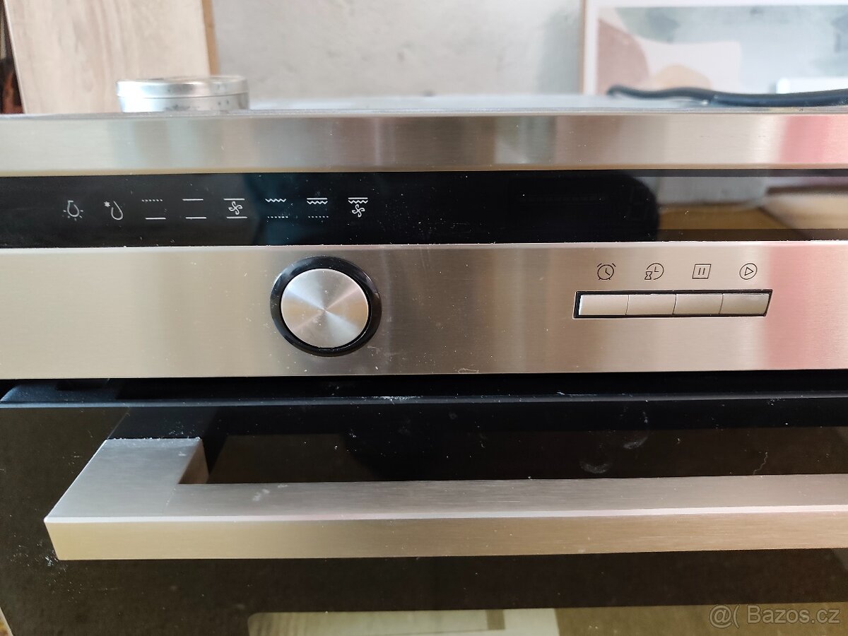 Vestavná trouba - 2