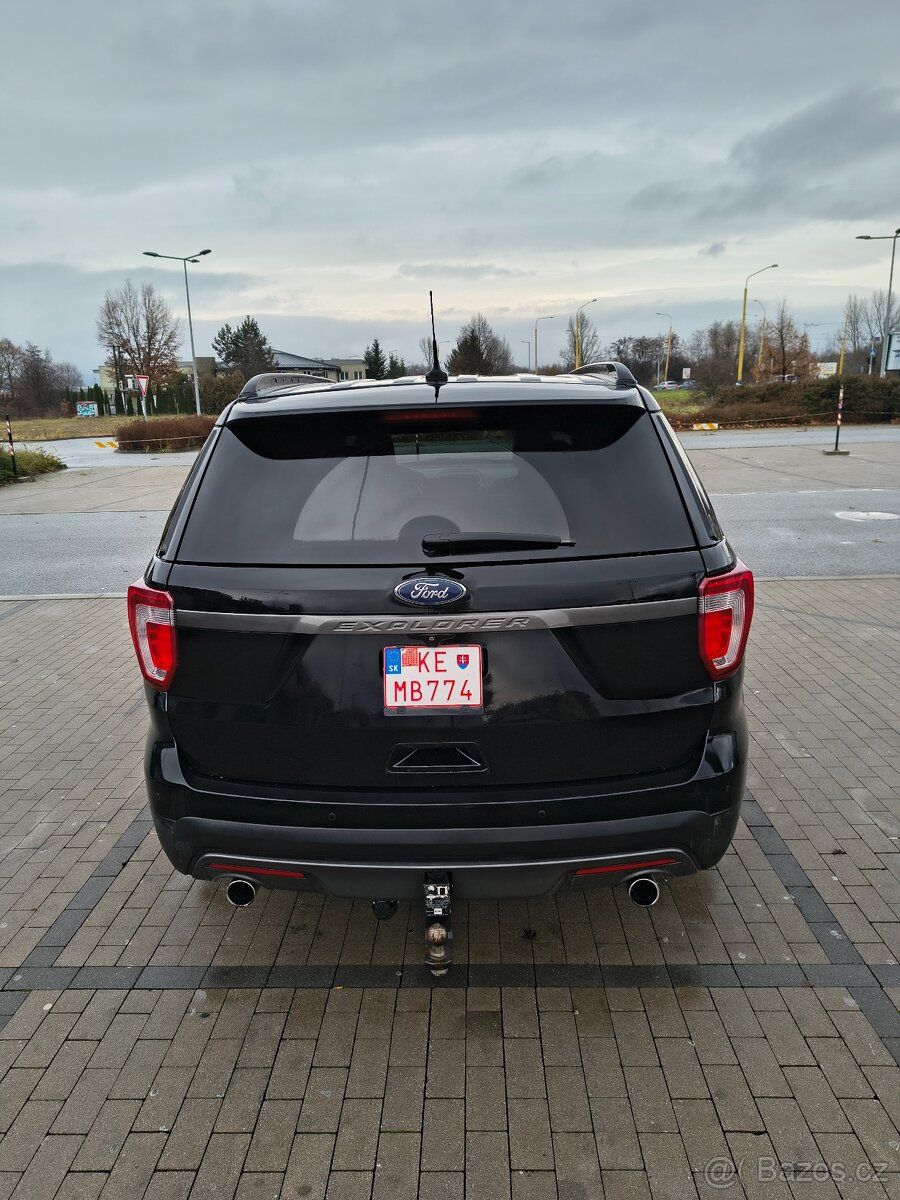 Ford Explorer - 2