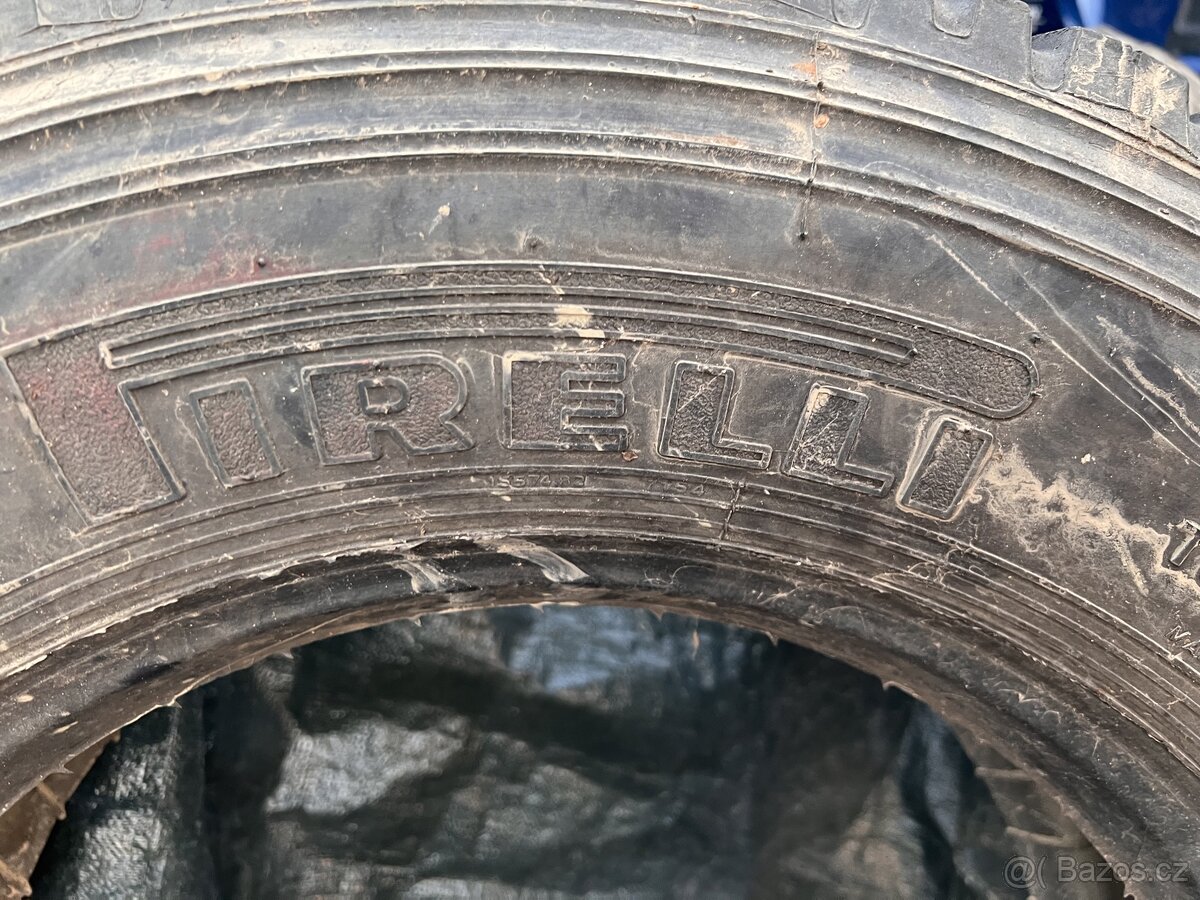 Pneu 265/70 r19.5 - 2