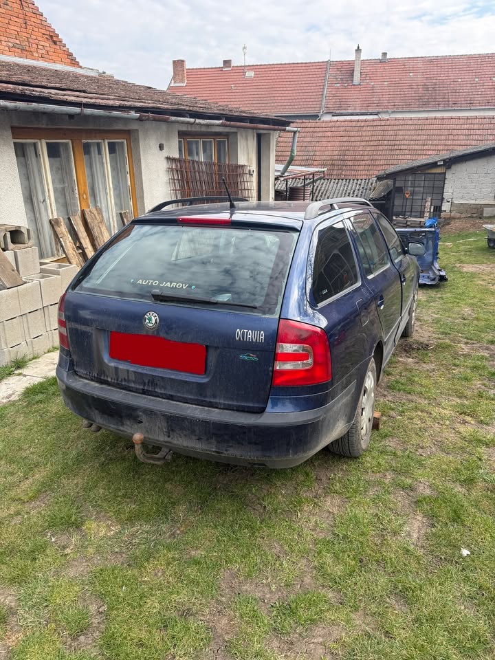 Škoda octavia 2 1.9tdi 77kw 4x4 - 2