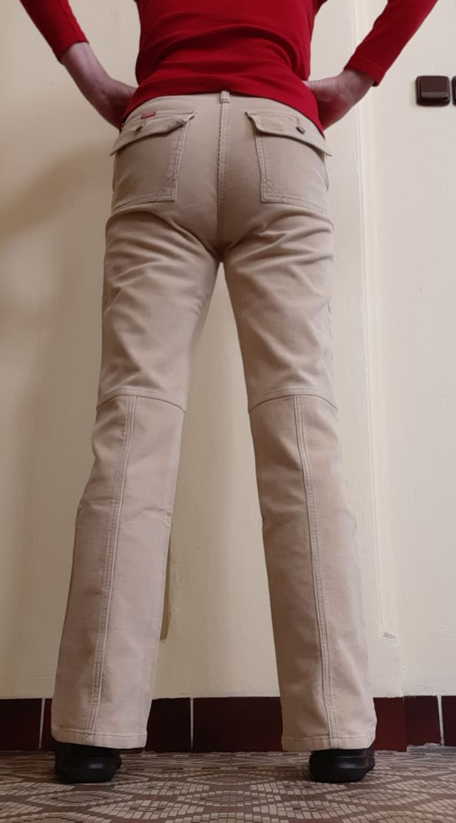 Dámské béžové prošívané manšestráky - vel. 30 - 2