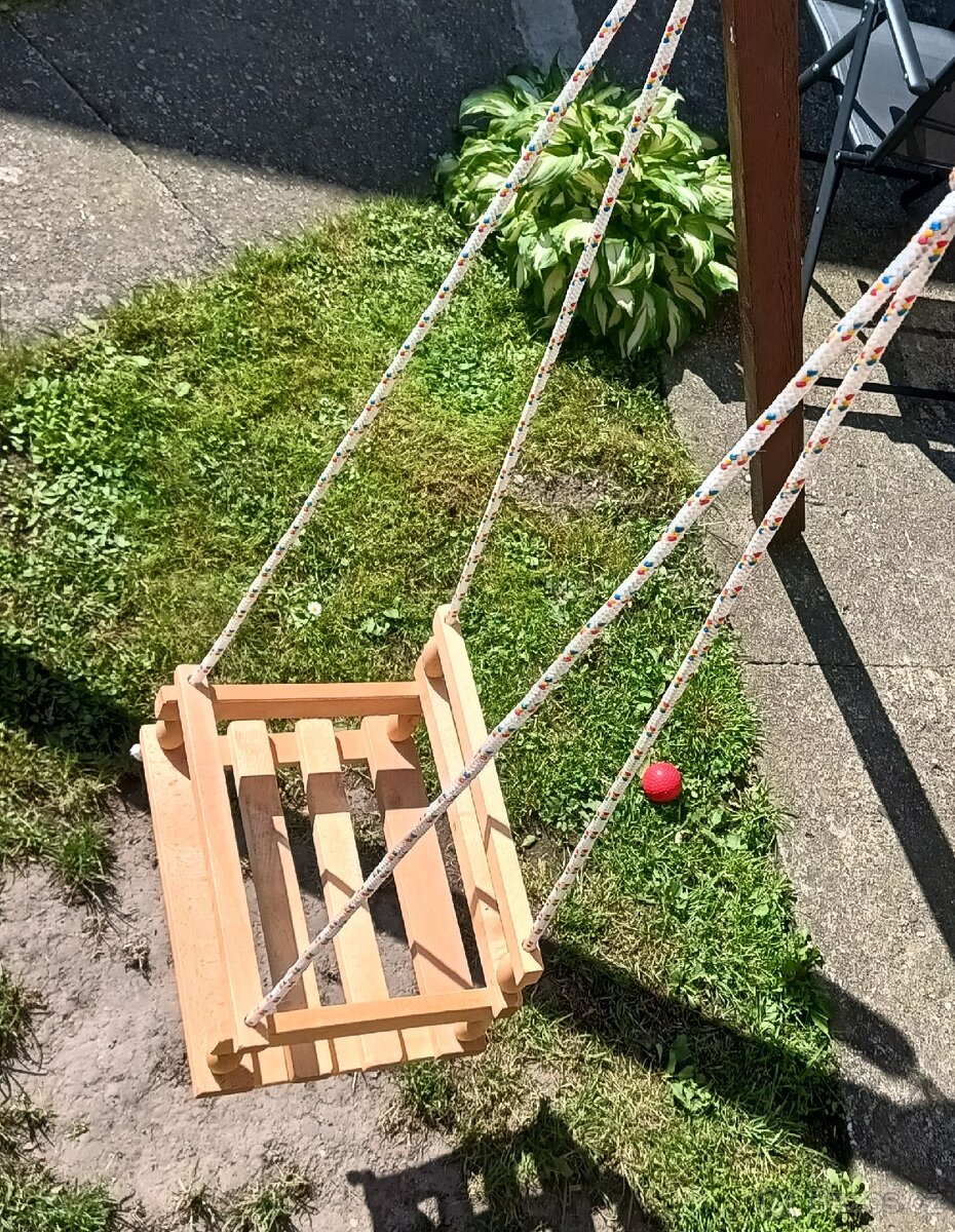 Dětská dřevěná houpačka - 2