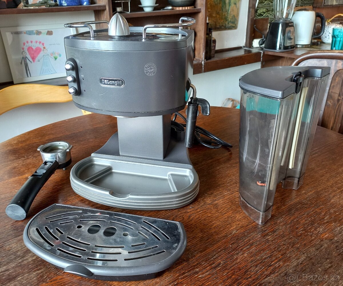 Kávovar DeLonghi EC300M Metropolis espresso - 2