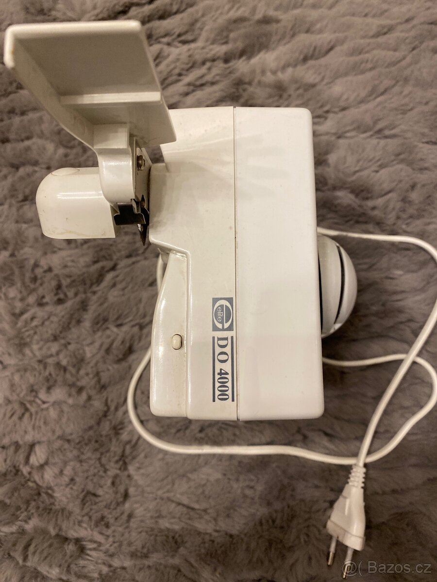 ELEKTRICKÝ OTVÍRAČ A BROUSEK NA NOŽE - 2