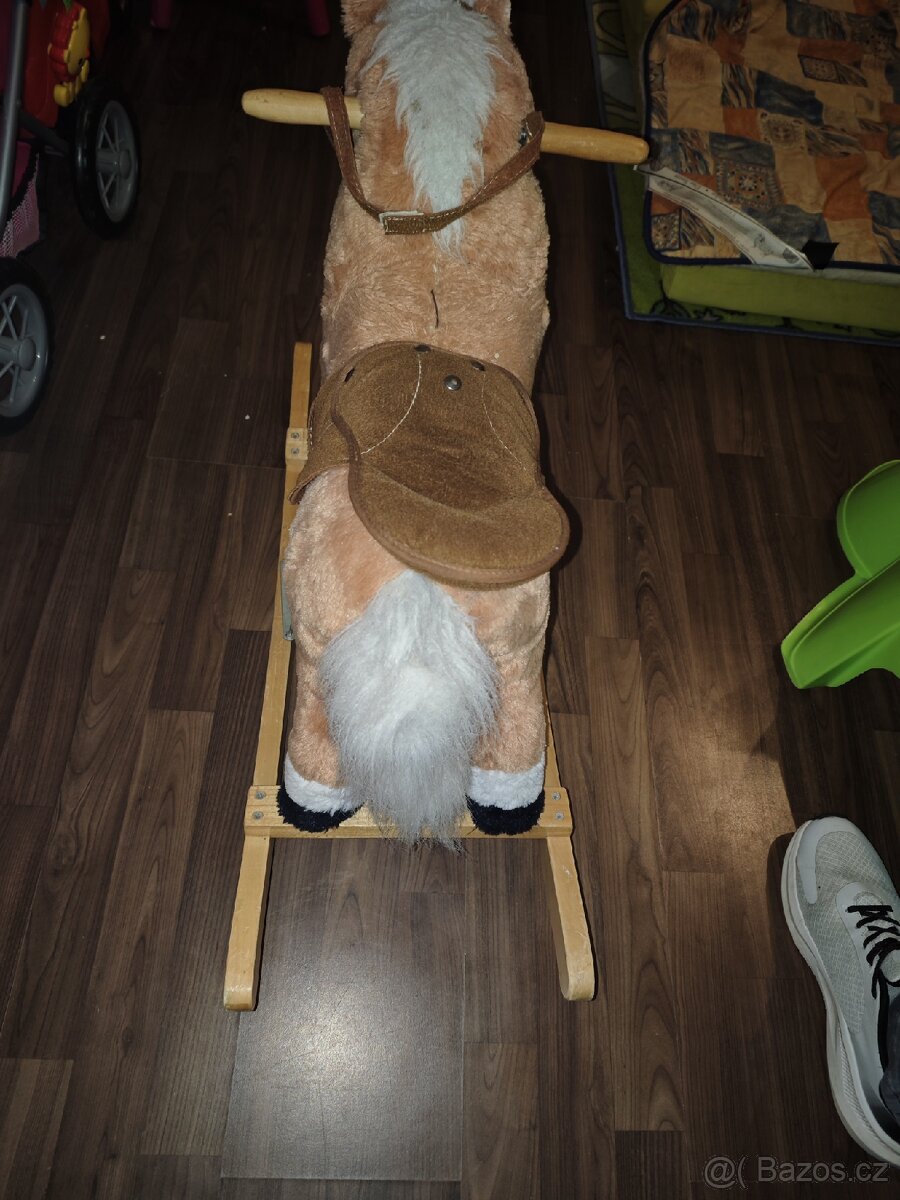 Houpací koník - 2