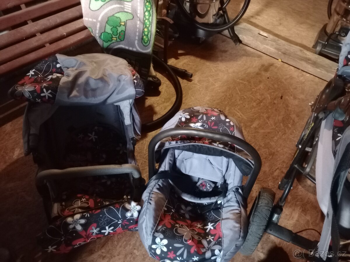 Kočárek, vajíčko, sedačka - 2