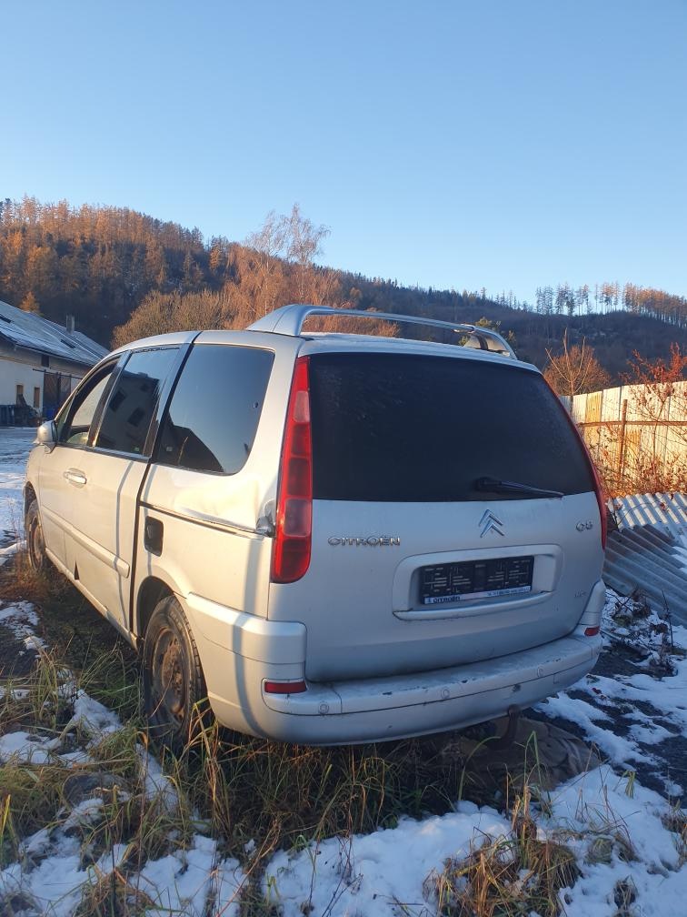 Citroen C8 - náhradní díly - 2