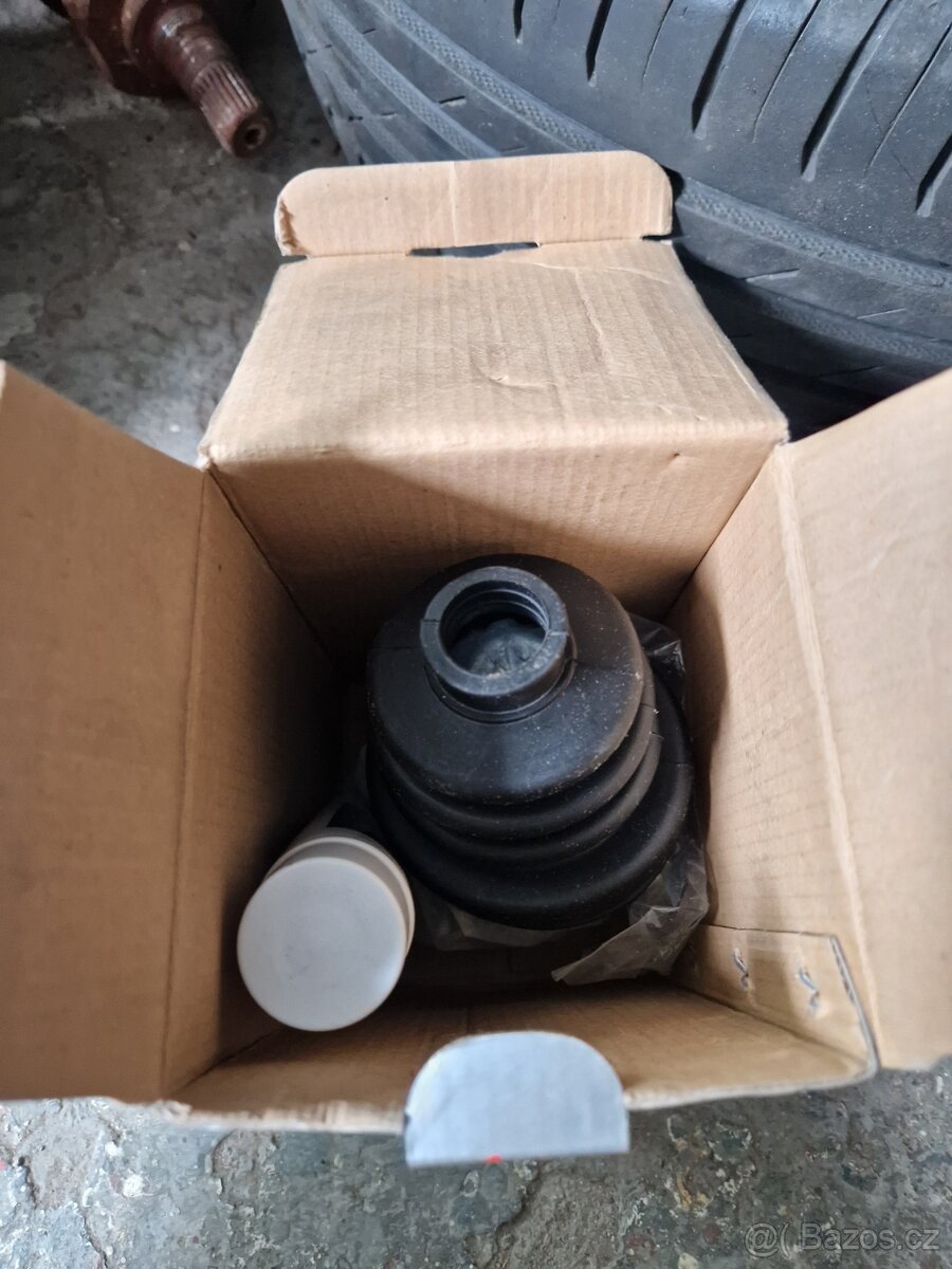 SADA KLOUBŮ, HNACÍ HŘÍDEL HART 424.656 - 2