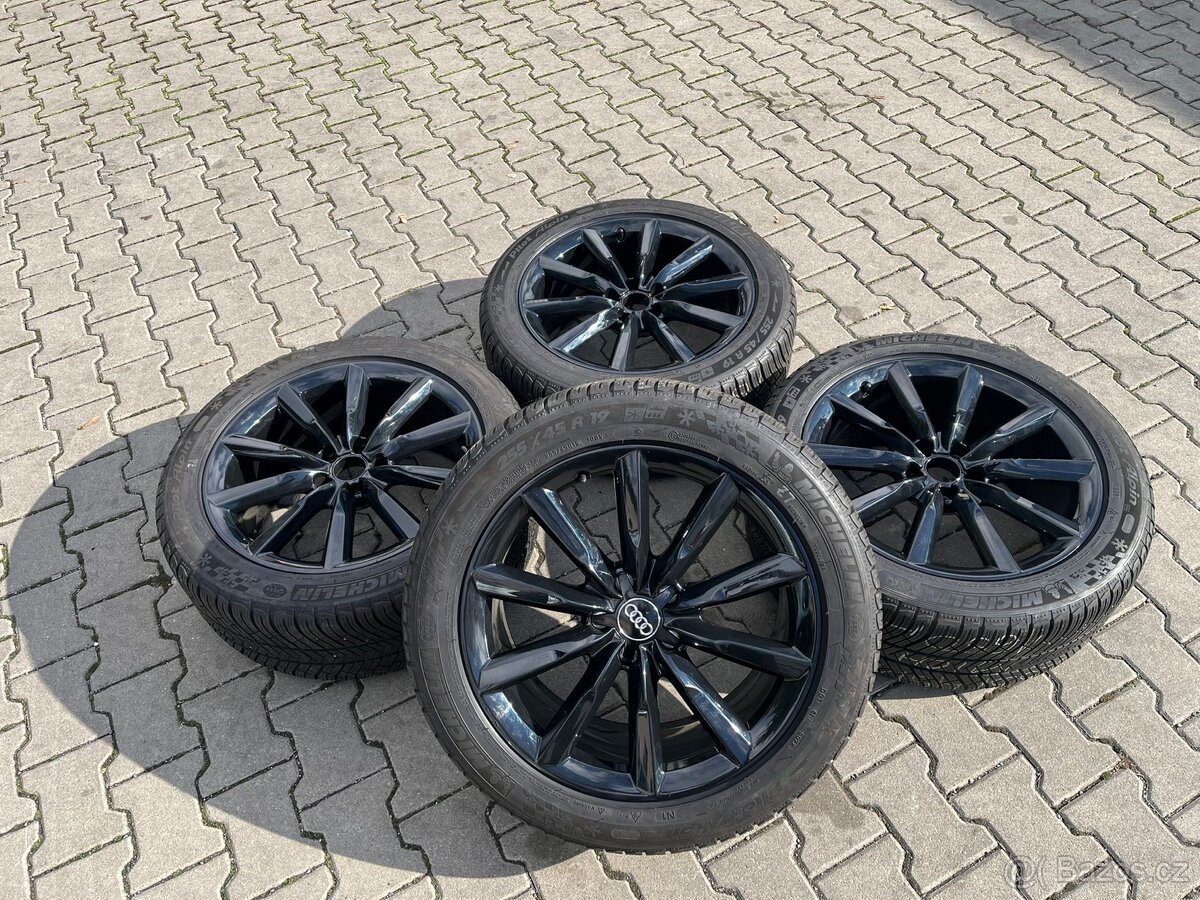 Audi A6 Allroad kola 19" zimní 255/45/19 - 2