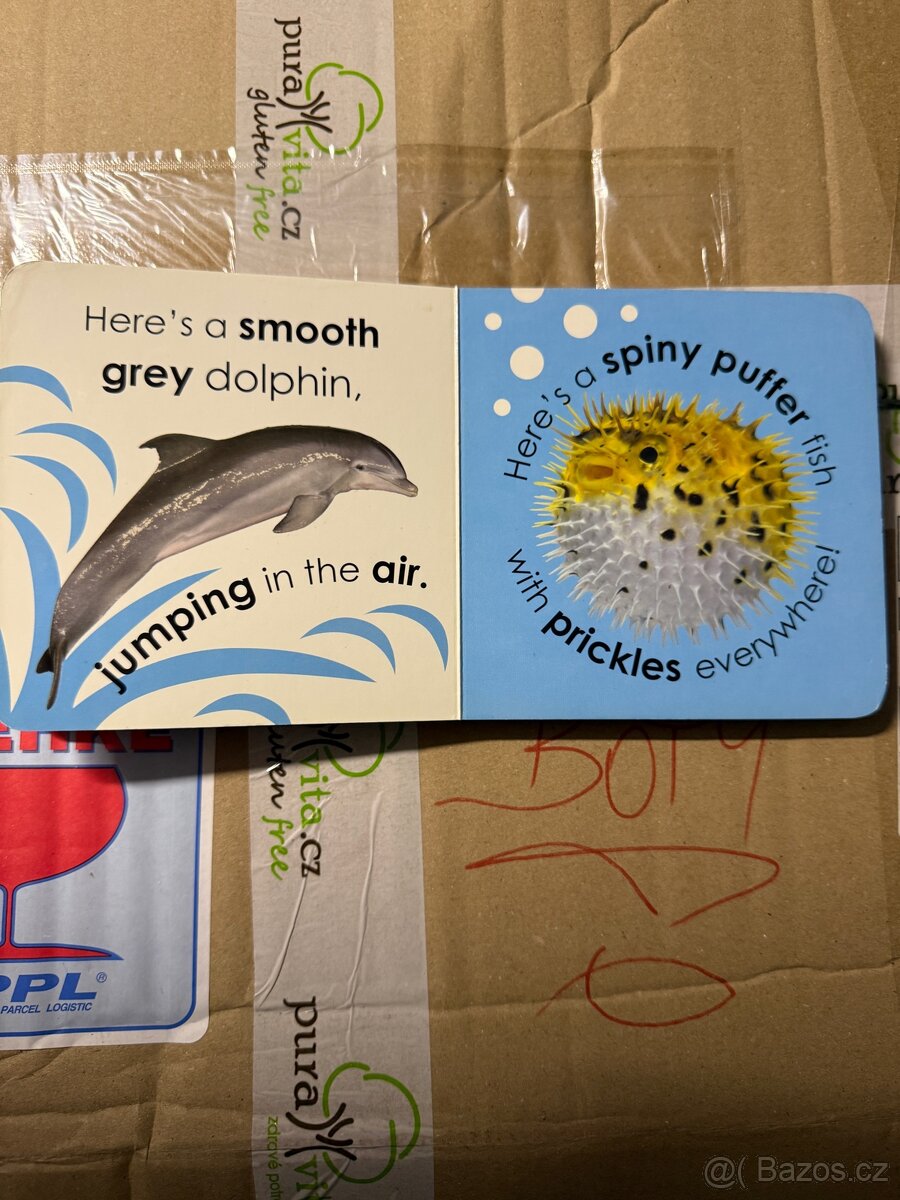 dětská kniha s názvem "My Little Carry Book: Animals" - 2