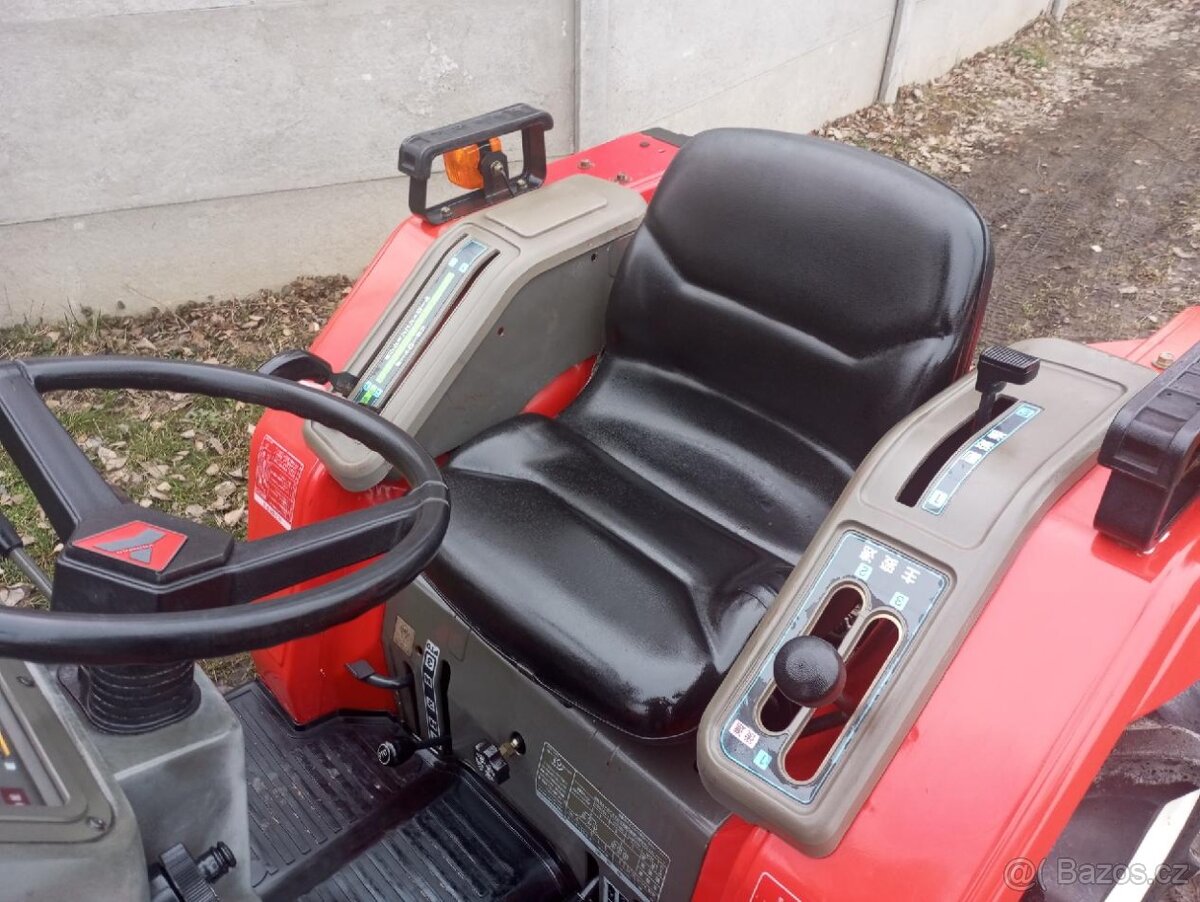 Malotraktor Yanmar F6 - 2