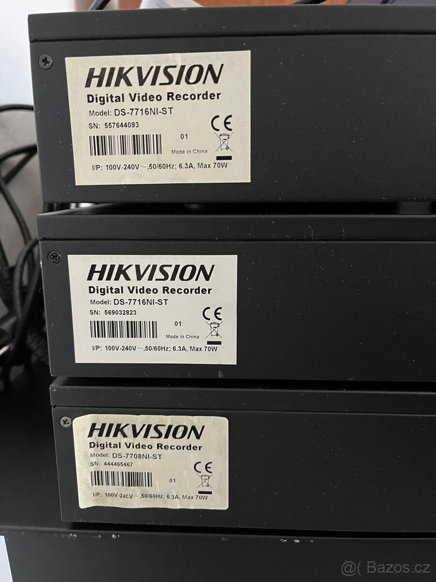 Hikvision NVR záznamového zařízení - 2