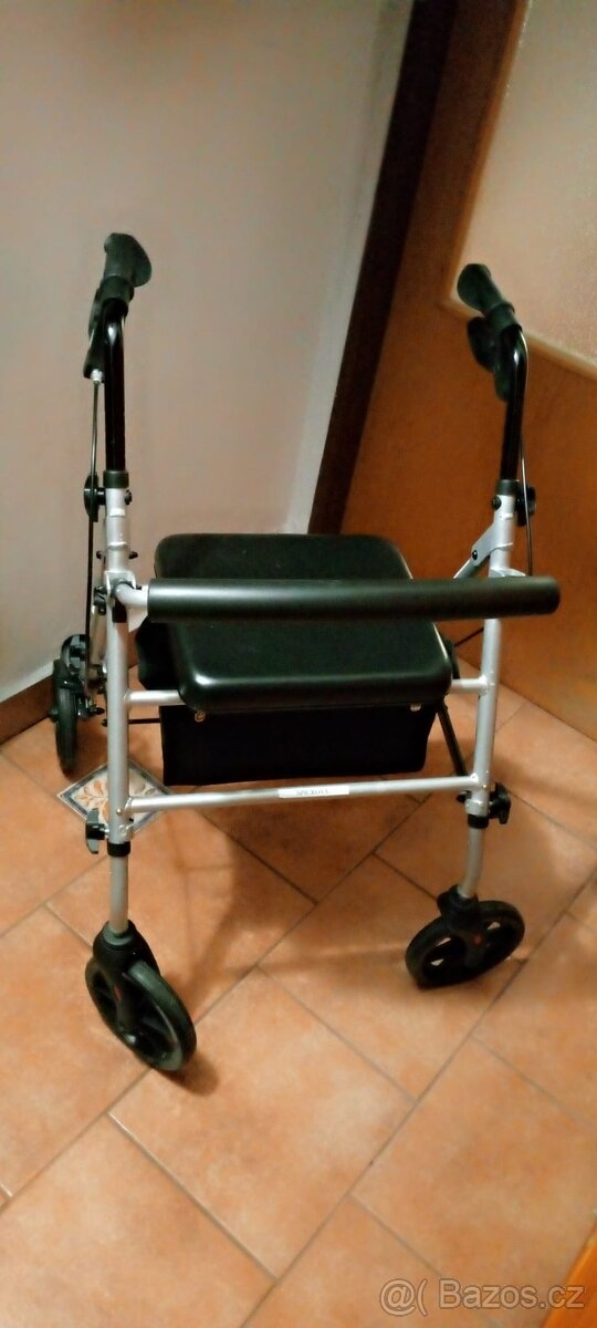 Prodám zánovní chodítko Rocky - 2