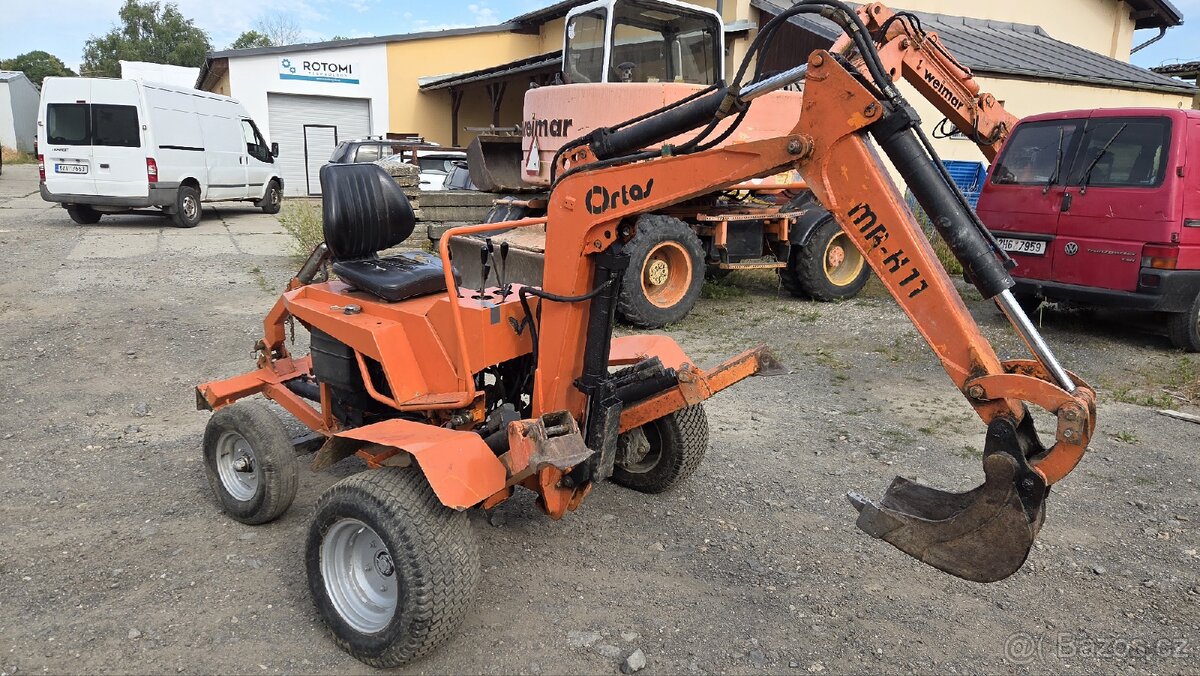 Minibagr ortas mr-k11 - 2