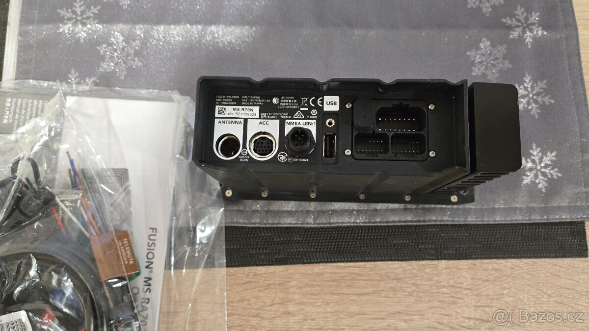 Vodotěsné rádio Fusion MS-RA70N - 2