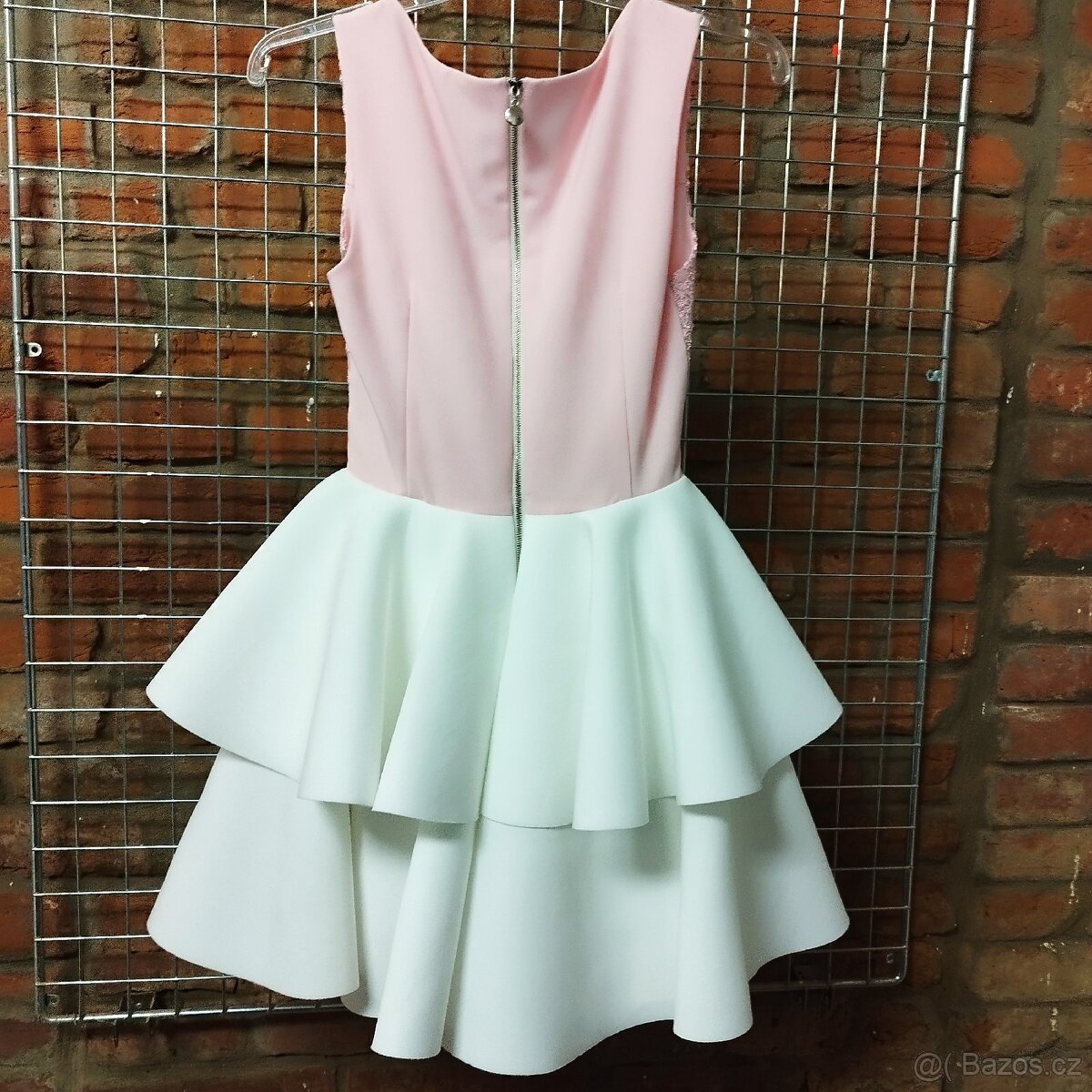 Krátké společenské šaty - 2