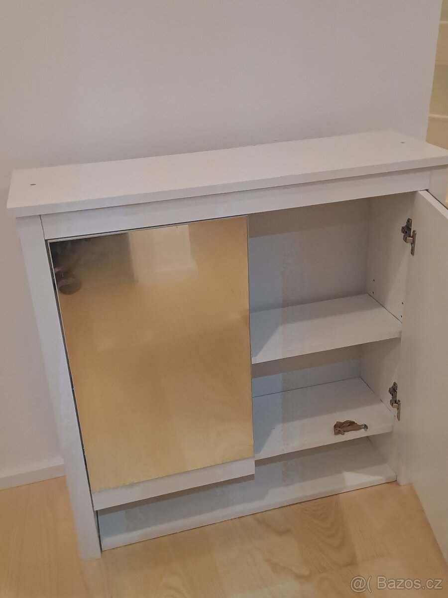 Koupelnova skrinka - 2