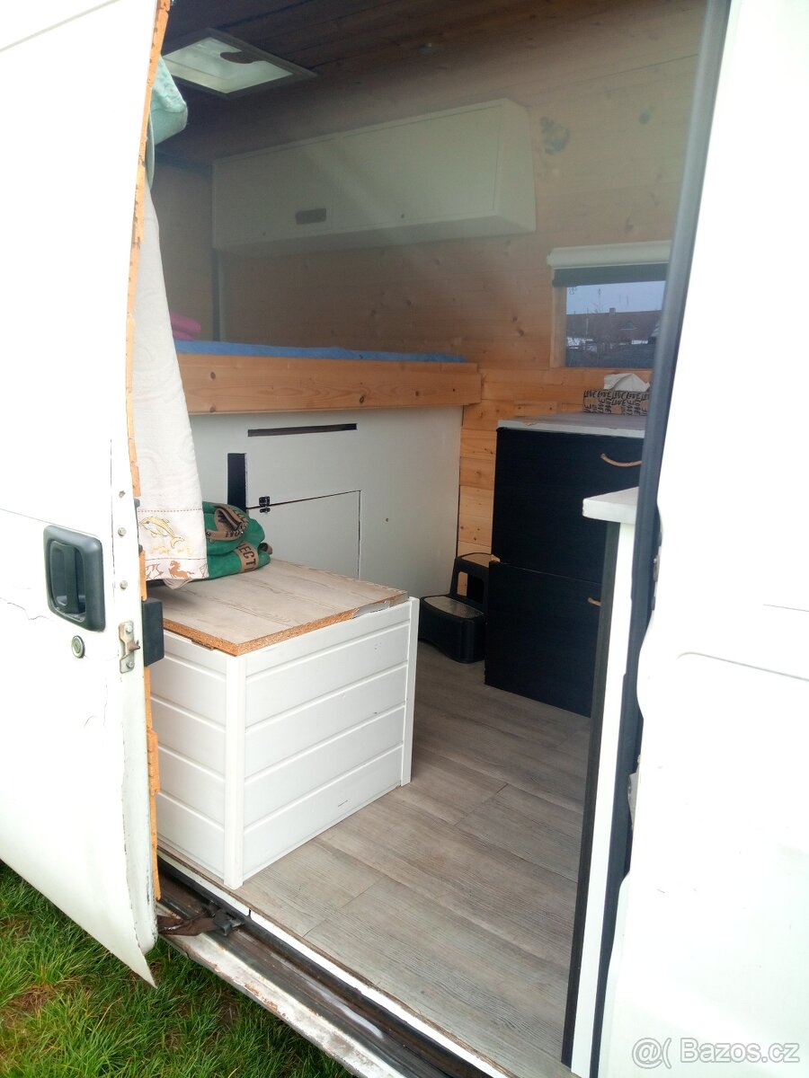 Obytná dodávka - 2