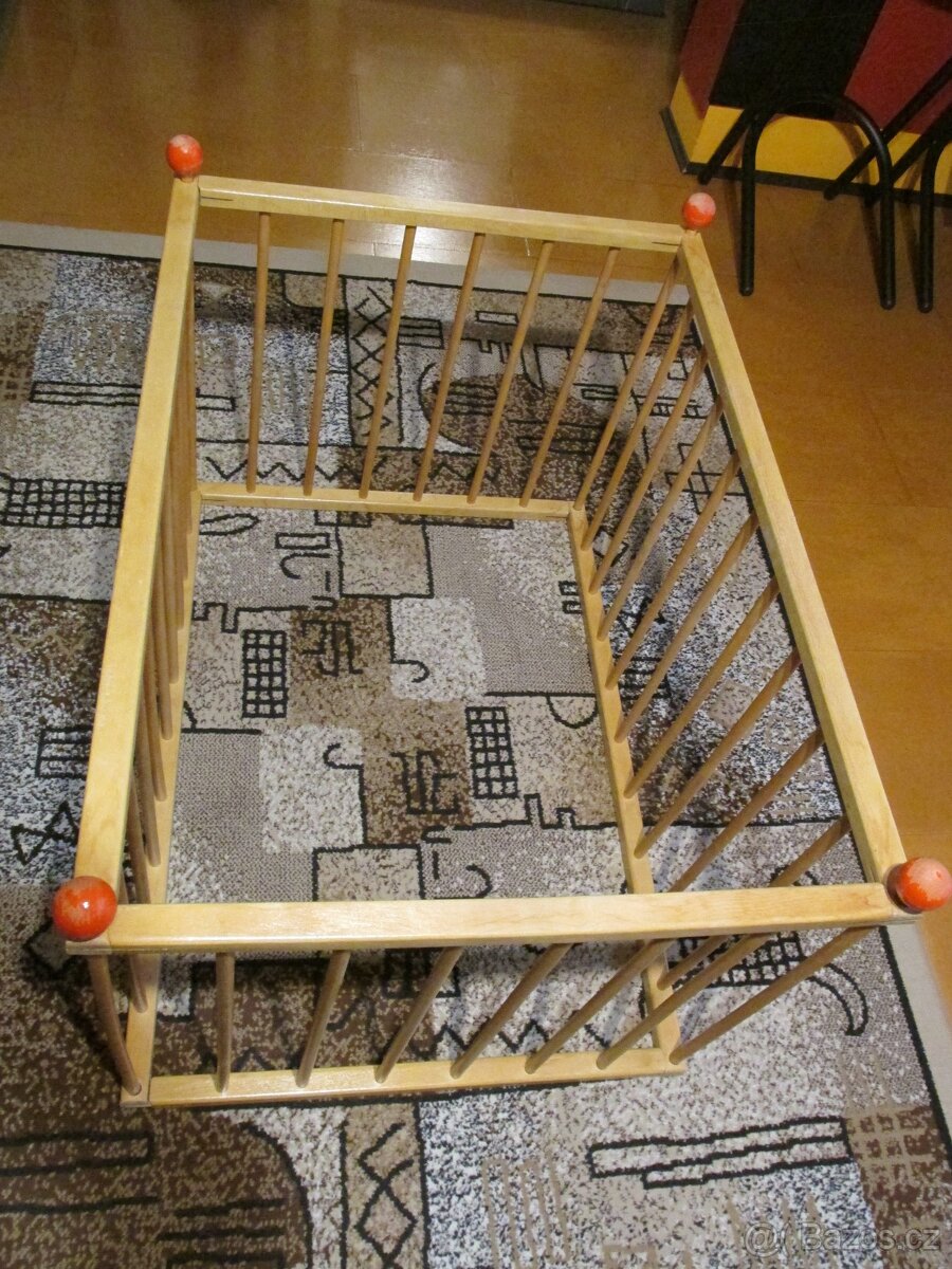 DĚTSKÁ OHRÁDKA - 2