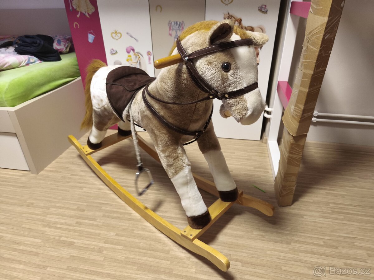 Houpací kůň - 2
