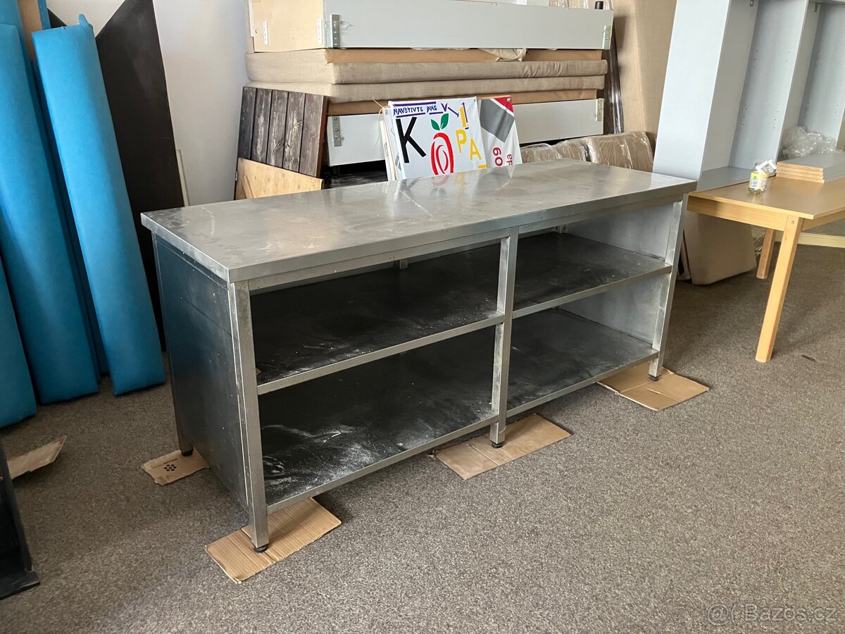 Pracovní nerez stůl - 2