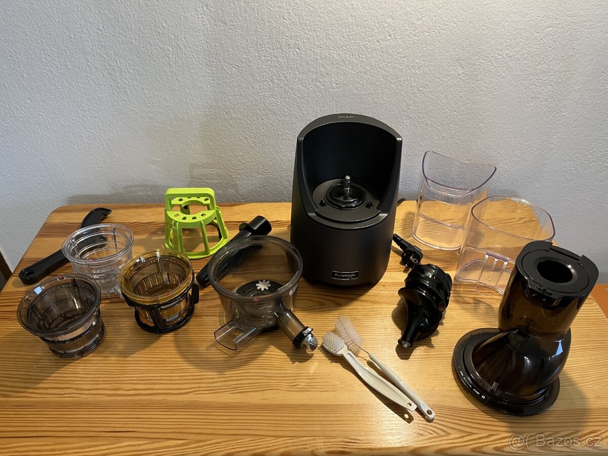 Odšťavňovač Kuvings EVO820 - 2