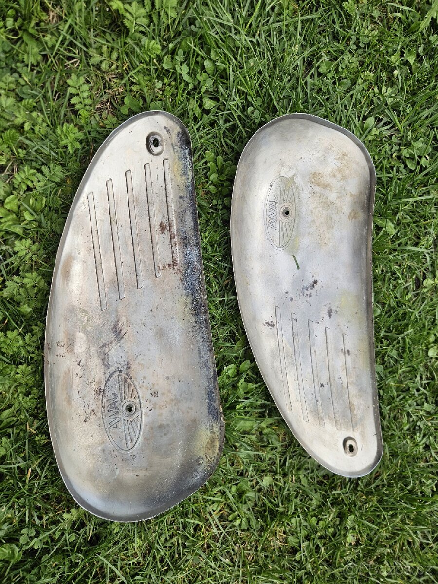 Jawa boky nádrže - 2