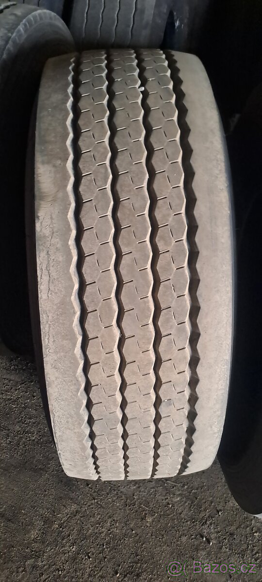 Pneu 385/65R22.5 - 2