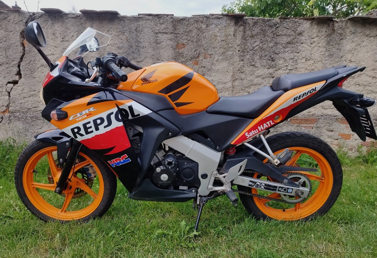 Honda cbr125r - 2