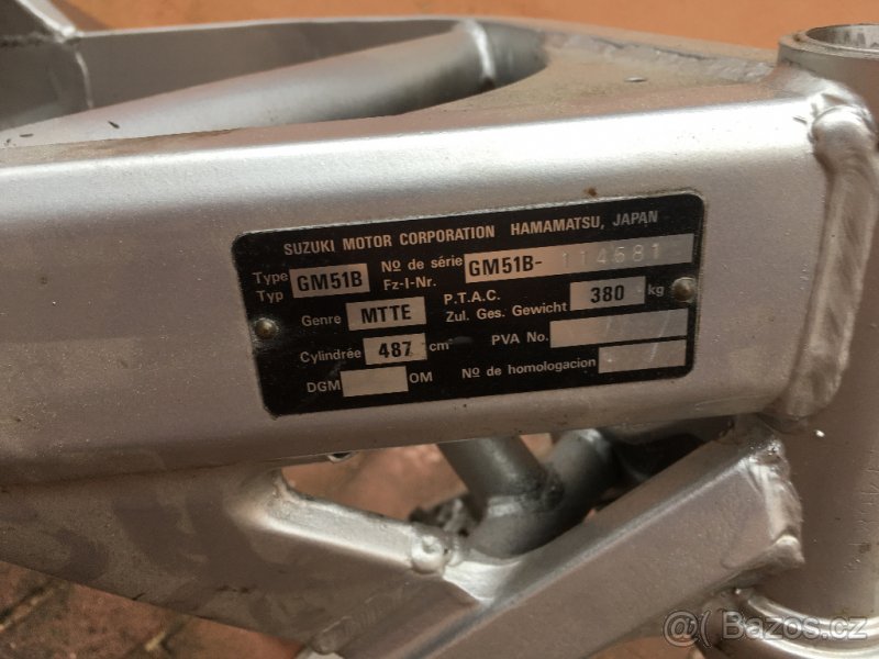 Suzuki GS 500E-část rámu - 2