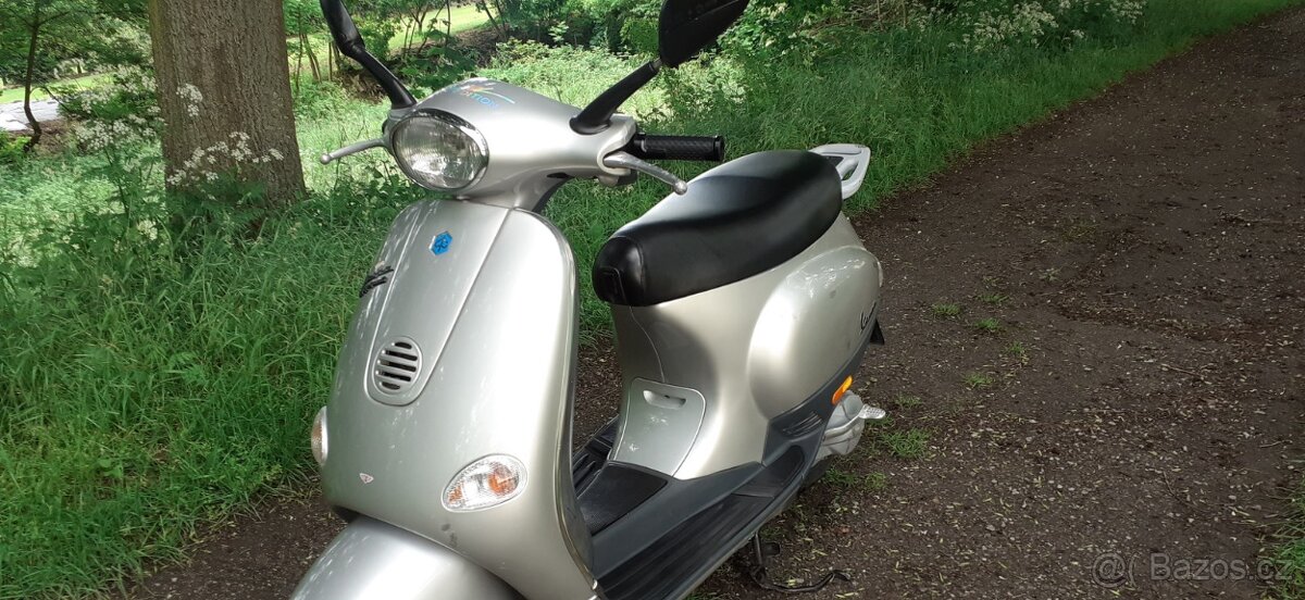 Piaggio Vespa ET2 - 2