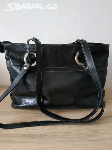 ČERNA KOŽENA ELEGANTNI KABELKA S MATNYM KOVANIM - 2