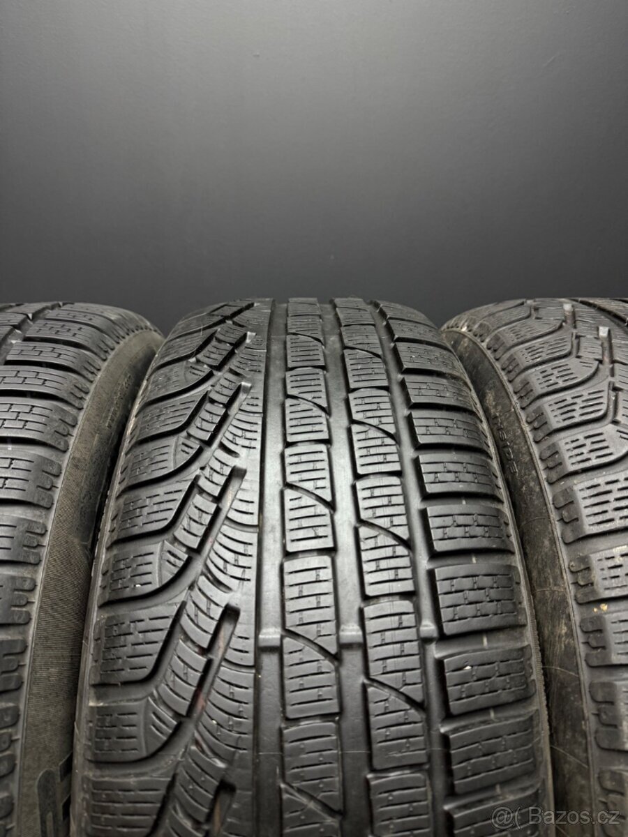 Sada pneu 235/55/17 99H PIRELLI - 2