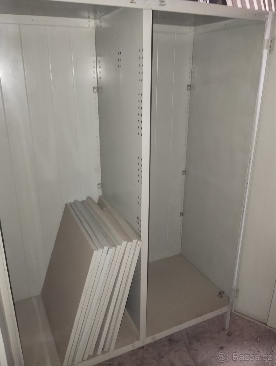 Plechové skříně - 2