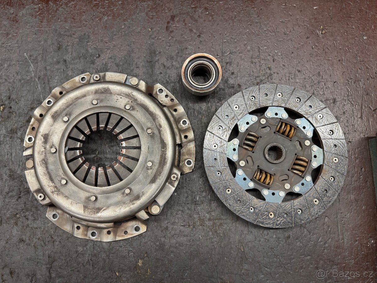 Spojková sada / spojka Nissan Patrol Y60 2.8Td / díly - 2