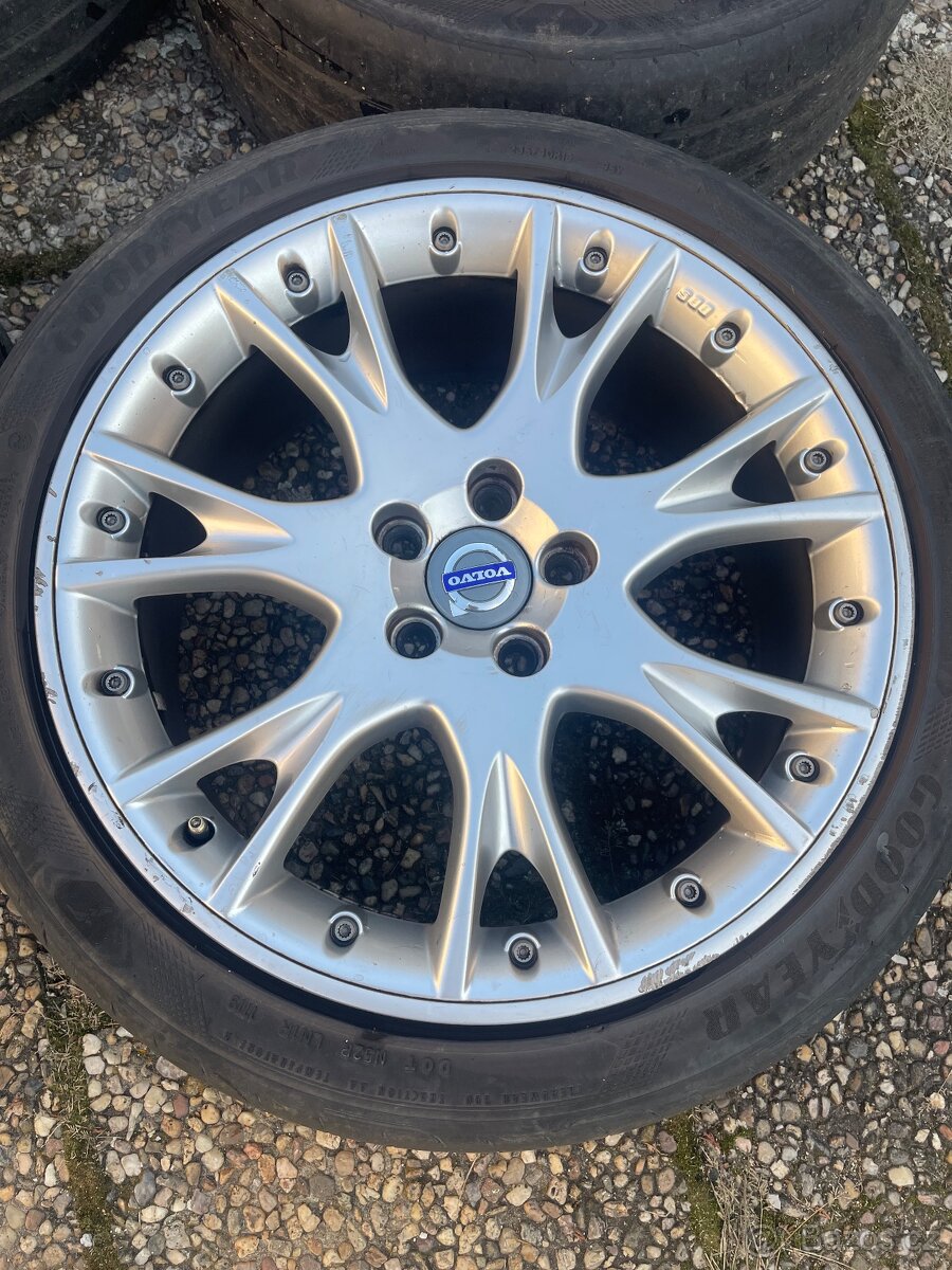 Kola Volvo BBS Nebula - 2