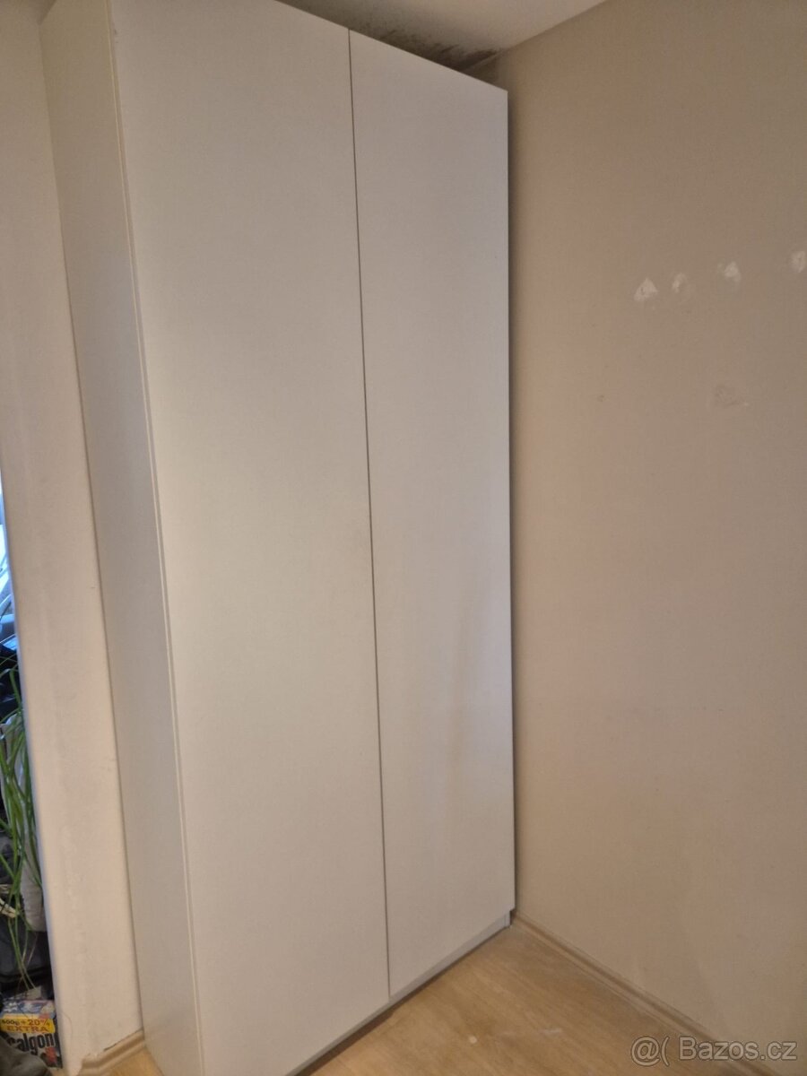 Skříň IKEA - 2