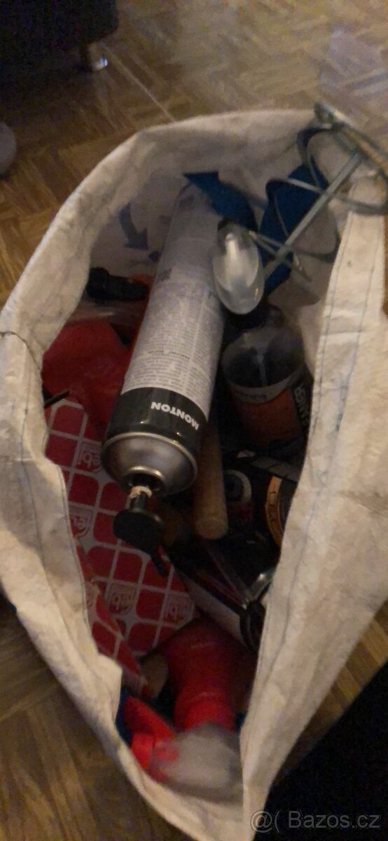 Prodám věci k autu - 2