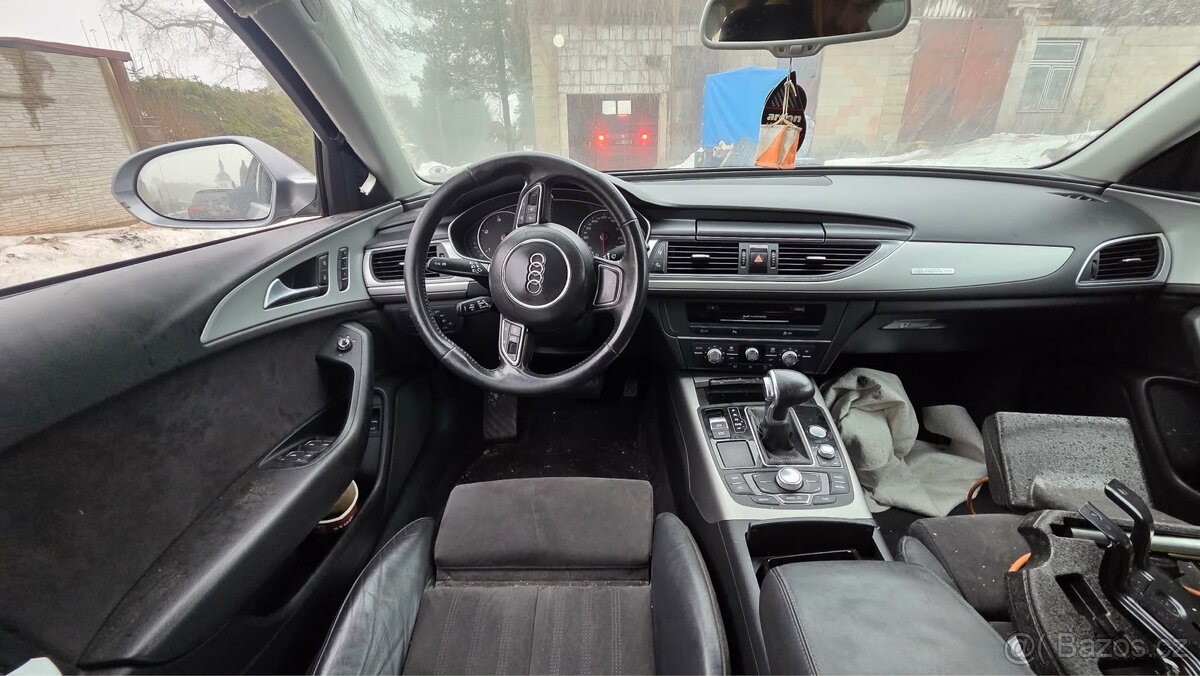 Audi A6 2011 náhradní díly nebo celek - 2