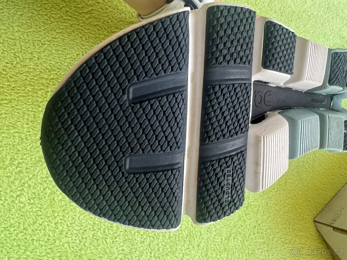 ON CLOUDFLYER 4 vel. 40,5 - 2