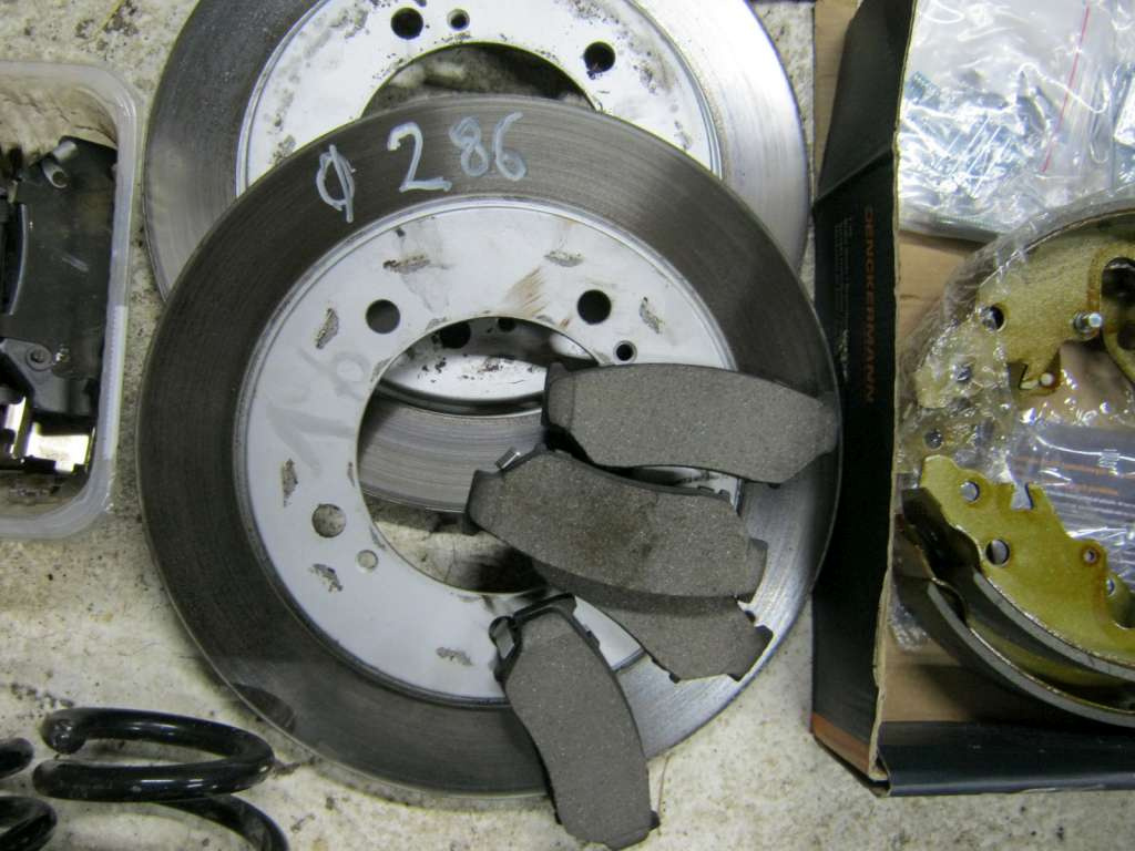 brzby,kotouče,pakny,pružiny - 2