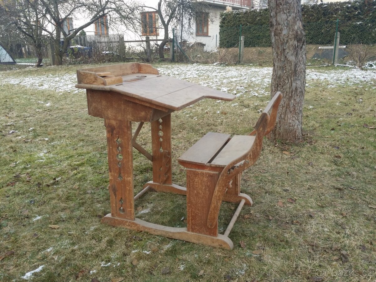 Historická školní lavice / Škamna - 2
