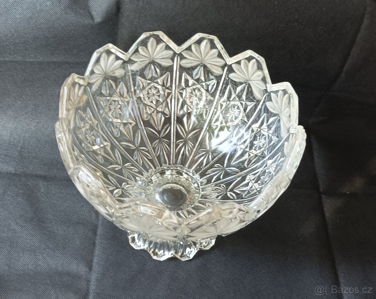 SKLENĚNÁ MÍSA - 2