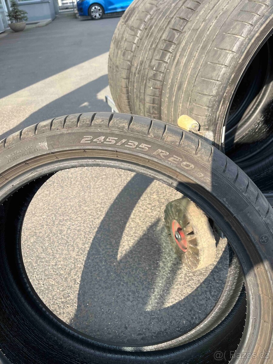 Pirelli P Zero Seal Inside – 245/35 R20 95Y - 2