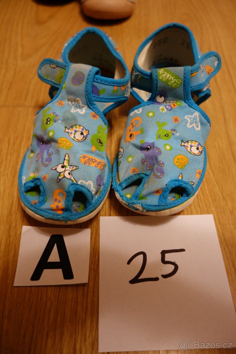 Dětské bačkory, vel. 25,26 - 2