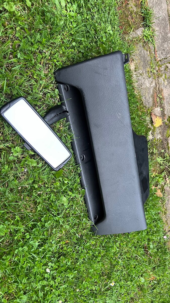 Kastlík před spolujezdce vw Passat b3/ b4 - 2