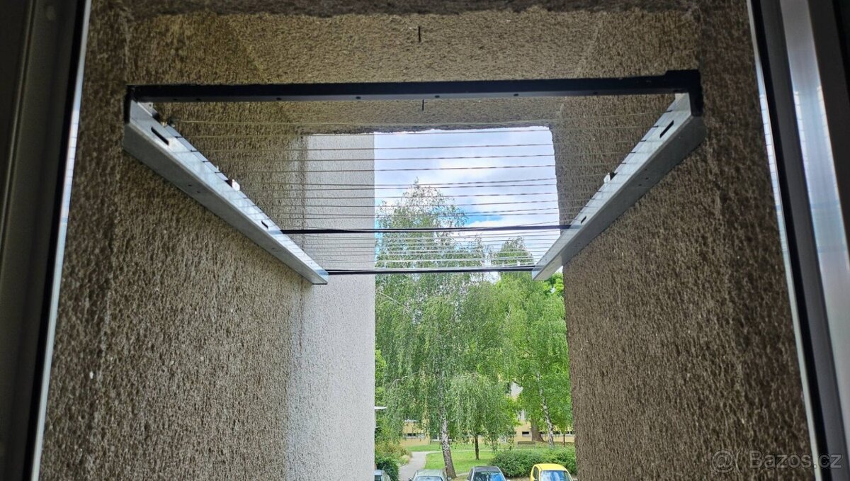 Výsuvný sušák na prádlo - 2