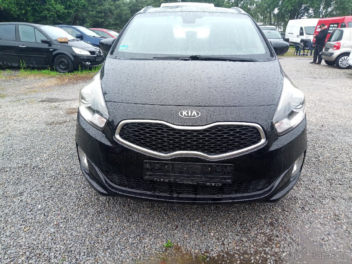 Kia carens - 2