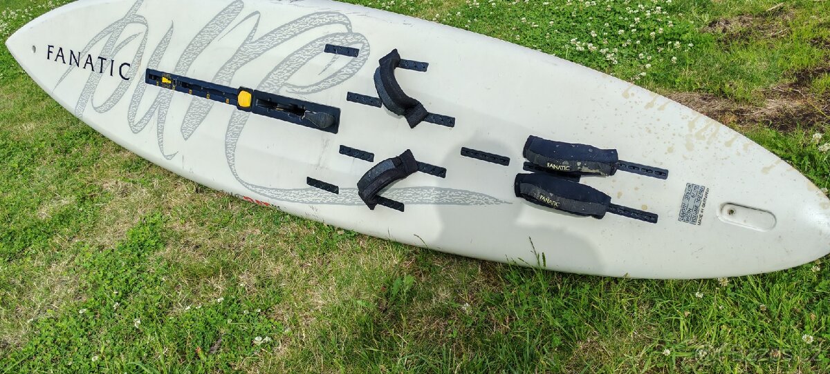 Windsurfing funboard old school - 2